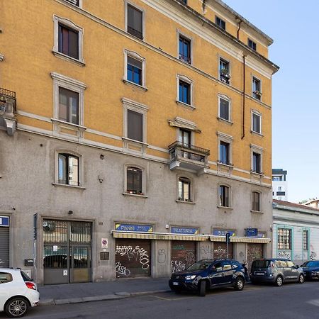 Milan Comfy Apt - Calvairate District Apartment Luaran gambar